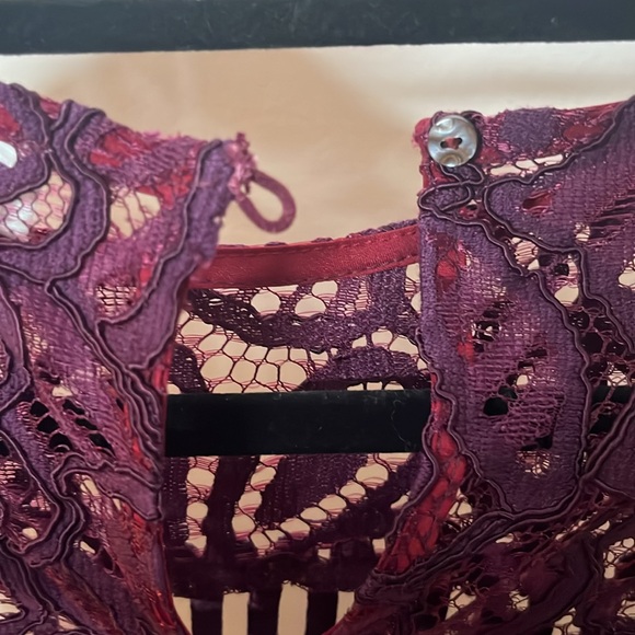 Allison New York lace top size  S/P - Picture 2 of 6